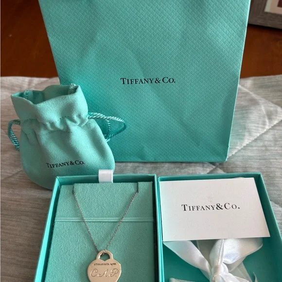 Tiffany heart necklace - Picture 3 of 3